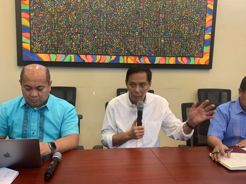 Cebu City Mayor Michael Rama has given the city's police force an ultimatum that they will reduce crime by June 12 or their monthly allowance will be withheld. | Wenilyn Sabalo