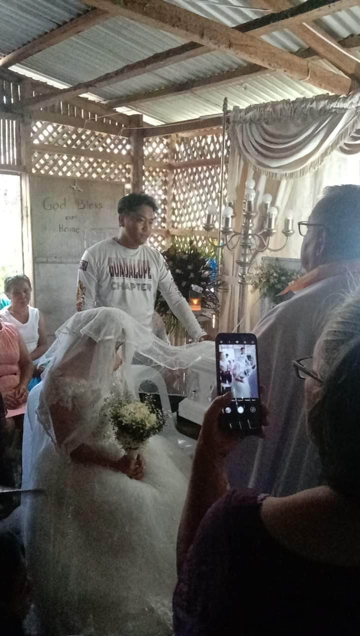 In Negros, bride weds deceased fiancé a day before burial