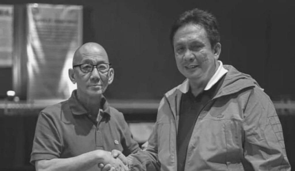 Gov. Guido Reyes (left) is pictured shaking hands with the late Gov. Roel Degamo (right). Reyes became Negros Oriental's governor last March after the Pamplona massacre claimed Degamo's life and 8 others. However, on May 31, Reyes passed away.