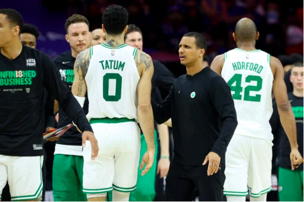 Head coach Joe Mazzulla of the Boston Celtics talks with Jayson Tatum #0 against the Philadelphia 76ers during the second quarter in game six of the Eastern Conference Semifinals in the 2023 NBA Playoffs at Wells Fargo Center on May 11, 2023 in Philadelphia, Pennsylvania.  Tim Nwachukwu/Getty Images/AFP