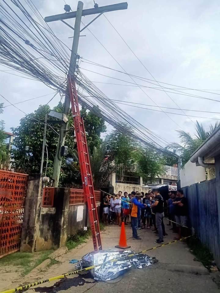 A line installer was killed after he was electrocuted while installing telco cables in Sitio Neighborhood, Barangay Tabunok in Talisay City on Sunday, June 18. 