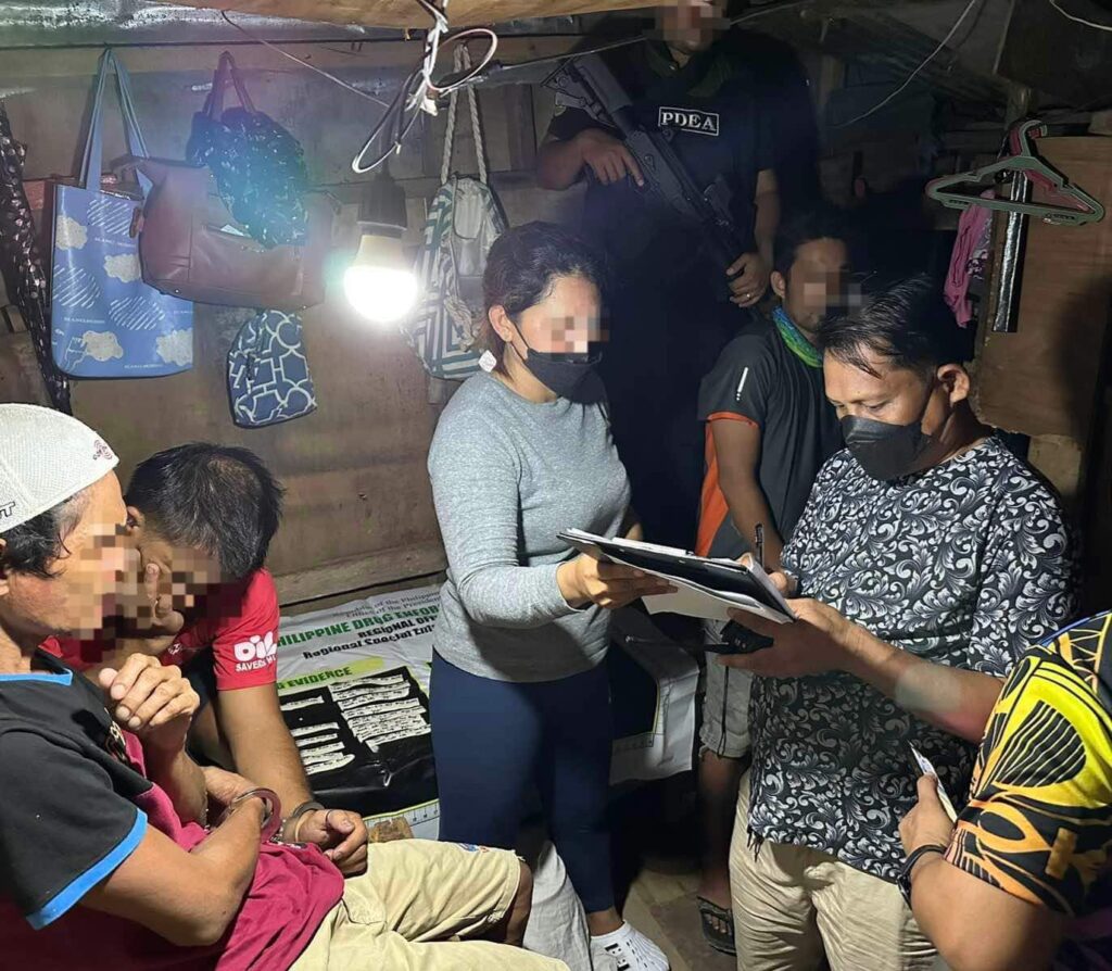 A joint operation led by PDEA-7 in Barangay Quiot, Cebu City ended in the closure of a suspected drug den in the barangay and the arrest of three persons. | PDEA-7 photo