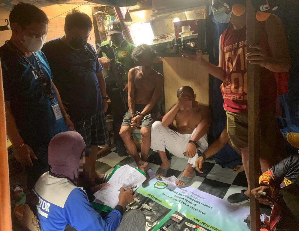 Suspected drug den closed, P150,000 shabu seized, brothers nabbed in Punta drug raid. Punta drug raid. Two brothers, habal-habal driver arrested, P159,600 drugs confiscated.