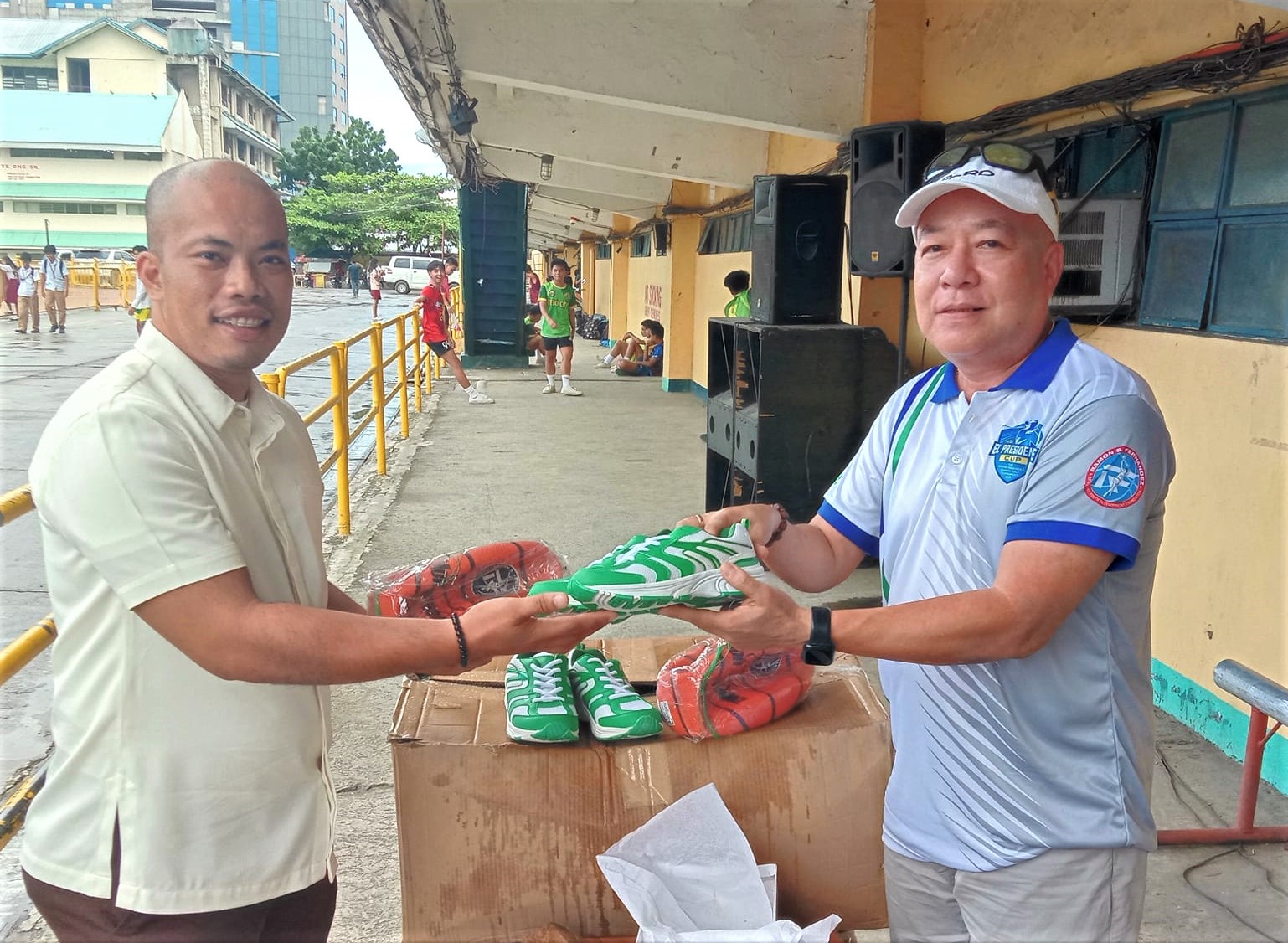 SMS Boystown gets sports equipment, gear from RSFSYD | Cebu Daily News