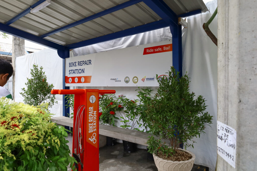 MANDAUE BIKE REPAIR STATION