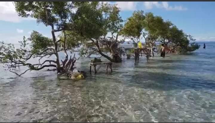 Bantayan Bay will be reopened for bathing and swimming activities starting July 16, says Cordova Mayor Cesar "Didoy" Suan, during the flag-raising ceremony at the municipal hall on Monday, July 3. | dyHP via Futch Anthony Inso