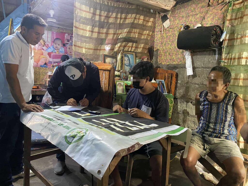 PDEA Negros Oriental operatives arrest Fernando Solibas Jr. during a buy-bust in a barangay in Dumaguete City where some P102,000 worth of suspected shabu was found in his possession. | PDEA via Paul Lauro