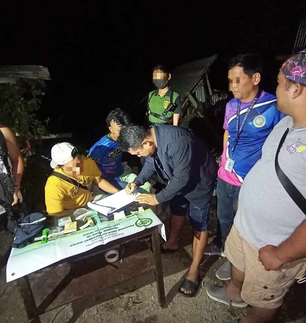 Bryan Matugas, a construction worker, was caught with P408,000 worth of suspected shabu during a buy-bust operation in Barangay Pung-ol Sibugay in Cebu City at past 9 p.m. on July 30. | PDEA-7 via Paul Lauro