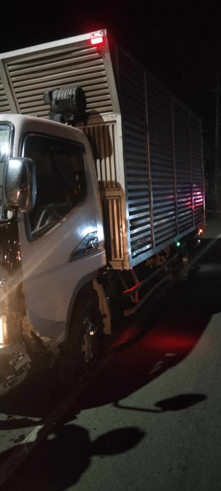 This is the Mitsubishi Canter that slammed at the back of the motorcycle driven by Almer Jon Manco. | Contributed photo via Paul Lauro