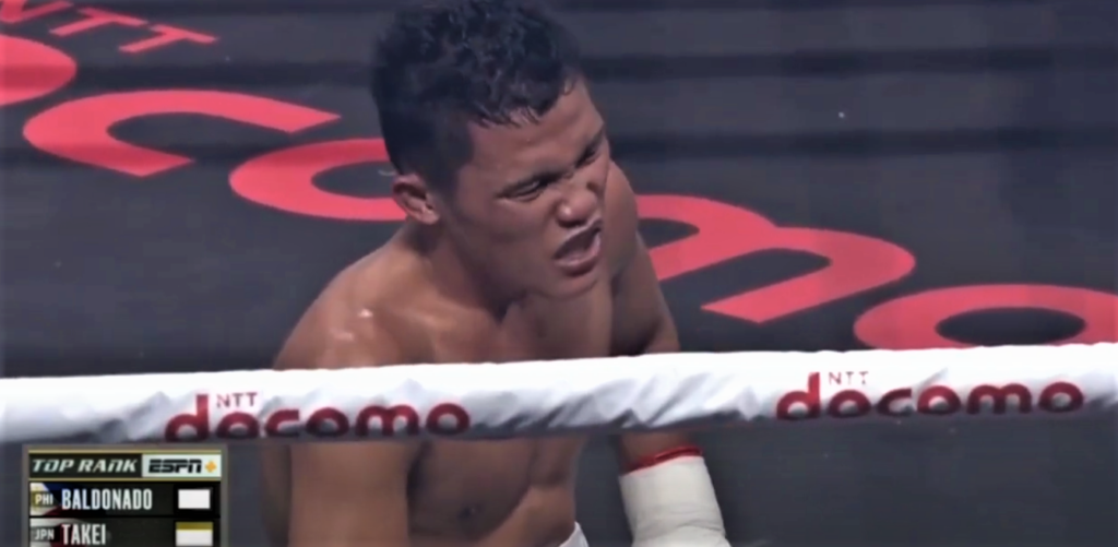 Ronnie Baldonado is in excruciating pain after getting knocked out by Japanese Yoshiki Takei in the 3rd round of their non-title bout in the undercard of Naoya Inoue-Stephen Fulton unification bout in Japan. | Screen grab from the live stream