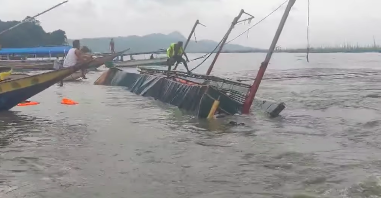 ferry capsizes