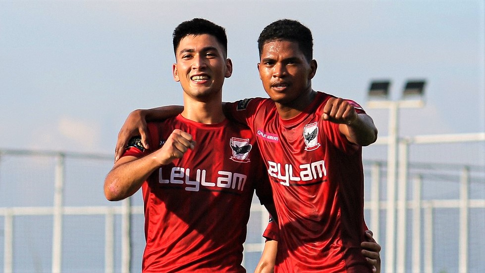 Arda Cinkir (left) and Chima Uzoka (right) during their stint with the Cebu FC in the PFL.