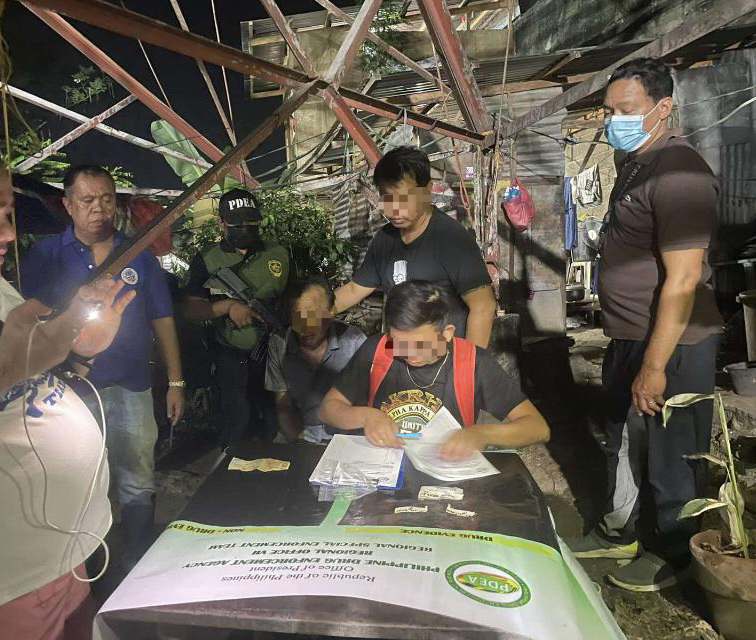 2 suspected drug pushers nabbed in Cebu City