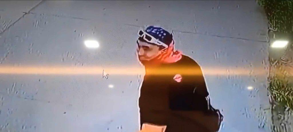 Face of man tagged in foiled abduction of 4 kids in Lapu-Lapu caught in CCTV - police. This was the suspect who brought four minors on his apartment in Barangay Bankal after they were promised to become a model of a milk tea brand. The suspect was captured by a CCTV camera from an establishment in Barangay Pajac. | Lapu-Lapu Police Office via Futch Anthony Inso