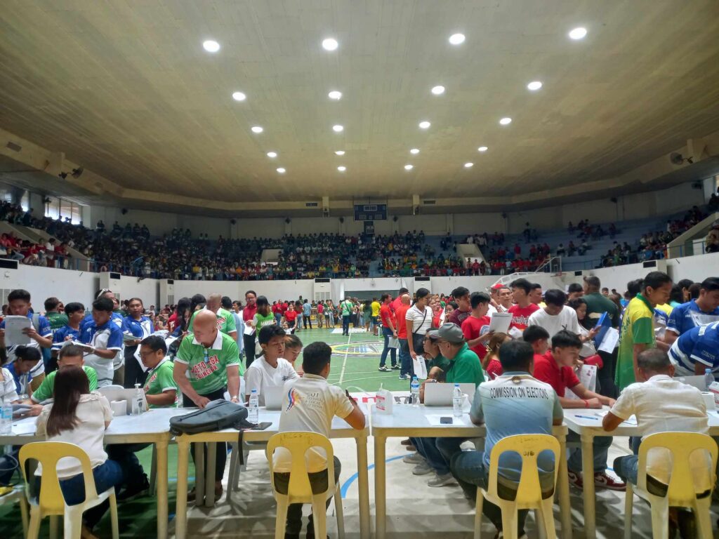 The Mandaue City Cultural and Sports Complex is full of aspirants for the barangay, SK elections, who are there to file their certificate of candidacy there. | Mary Rose Sagarino