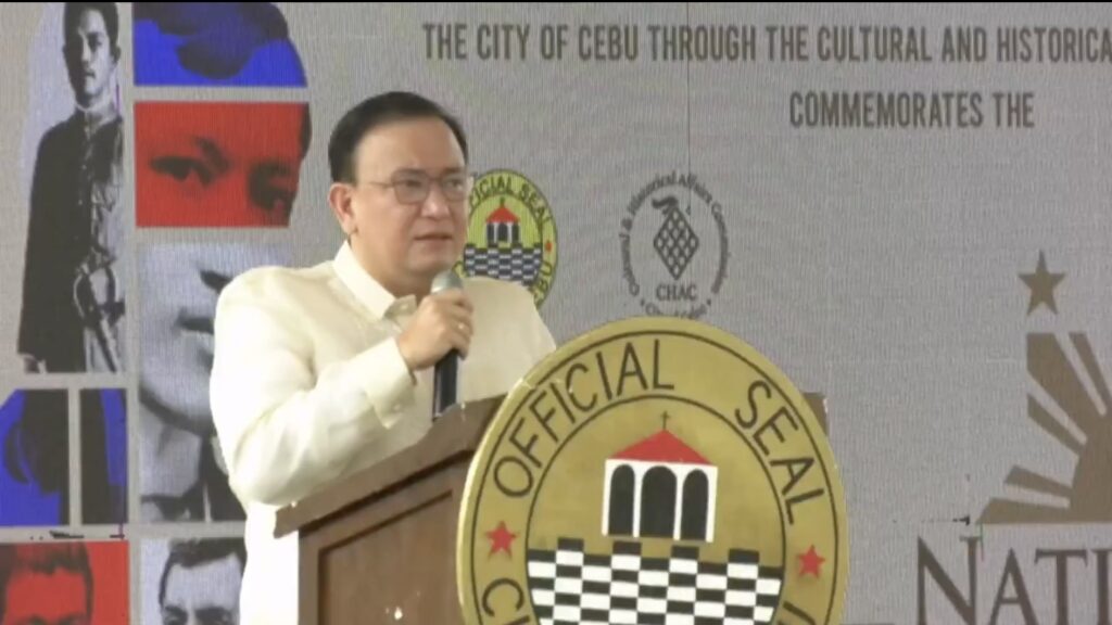 Cebu City honors ‘modern day heroes’ in National Heroes' Day. In photo is Vice Mayor Raymond Alvin Garcia.