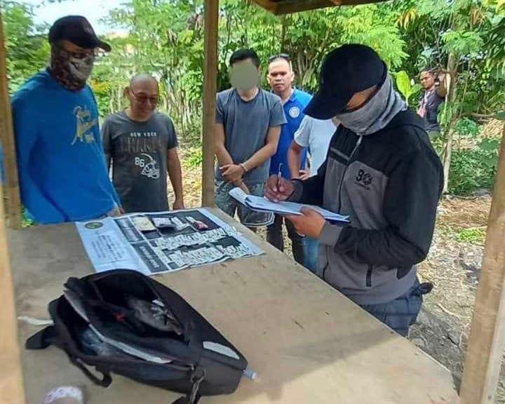 A 29 year-old man, described as a street-level pusher, was caught with P9,180 worth of suspected shabu in Carcar City, Cebu on Saturday morning, August 12,2023.