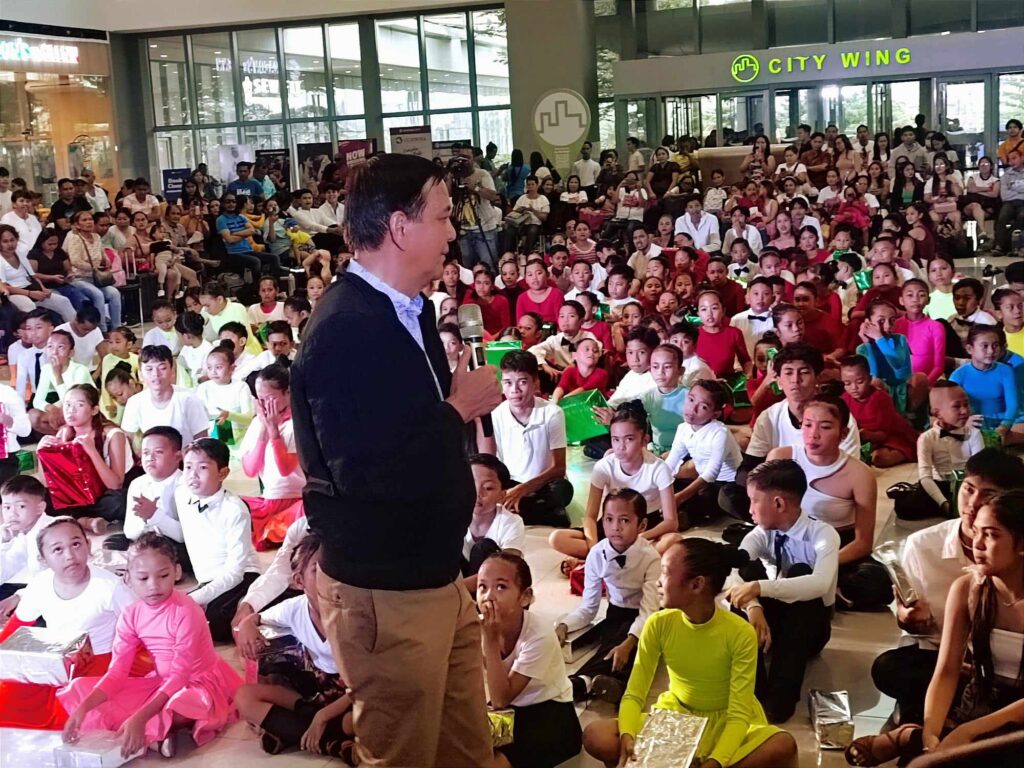 Cebu City Mayor Mike Rama speaks to the participants of the Cebu City Junior Olympics Dancesport Challenge 2023 that was held simultaneous with the official launch of Cebu: The Christmas City on Saturday, September 2, 2023.