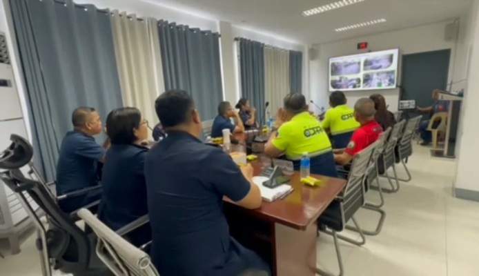 Emergency responders in Mandaue City meet to discuss the need for a synchronized flood response initiative.