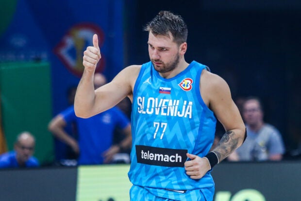 Slovenia’s Luka Doncic gives a thumps up during a game against Italy in the Fiba World Cup. -MARLO CUETO/INQUIRER.net