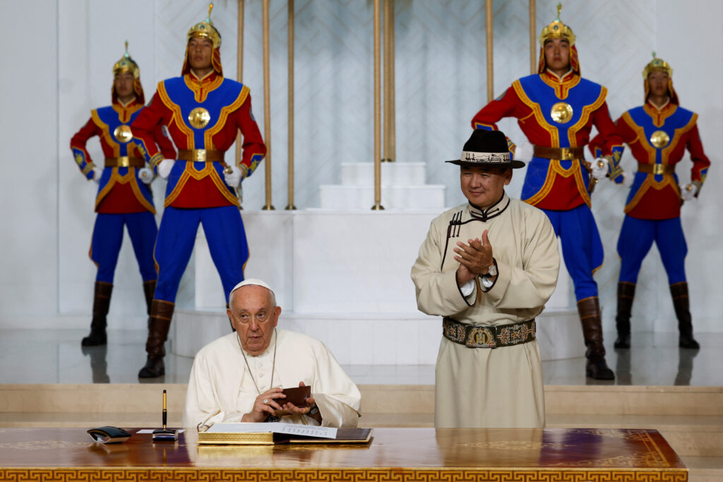 Pope Francis meets with Mongolian President Ukhnaagiin Khurelsukh during a courtesy visit at the State Palace in Sukhbaatar Square, during his Apostolic Journey in Ulaanbaatar, Mongolia September 2, 2023. REUTERS/Remo Casilli/Pool