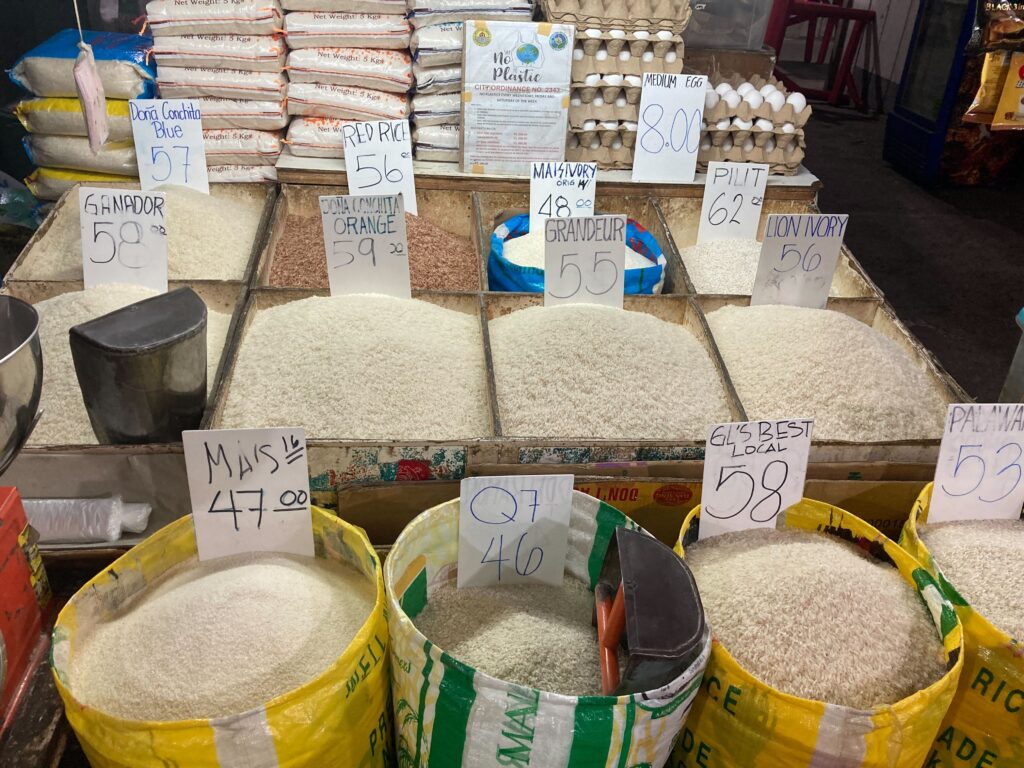 DSWD-7 readies P15,000 cash aid for rice retailers in CV. Rice retailers in Central Visayas will soon receive a P15,000 cash assistance to be released by the Department of Social Welfare and Development in Central Visayas. | CDN Digital file photo