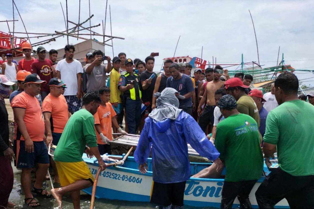 Filipino fishermen dead