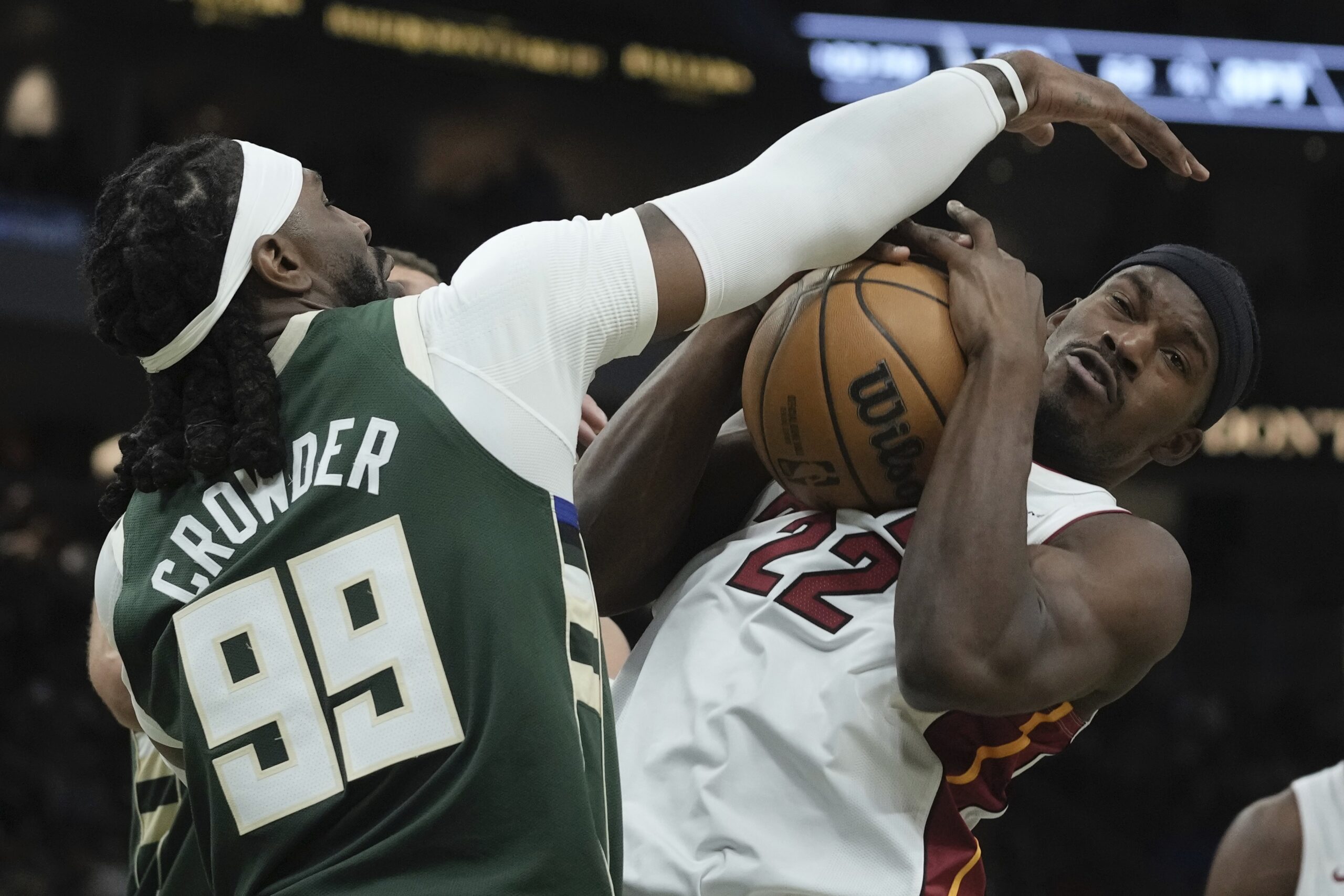 NBA: Antetokounmpo, Lillard Lead Bucks Win Over Heat | Cebu Daily News