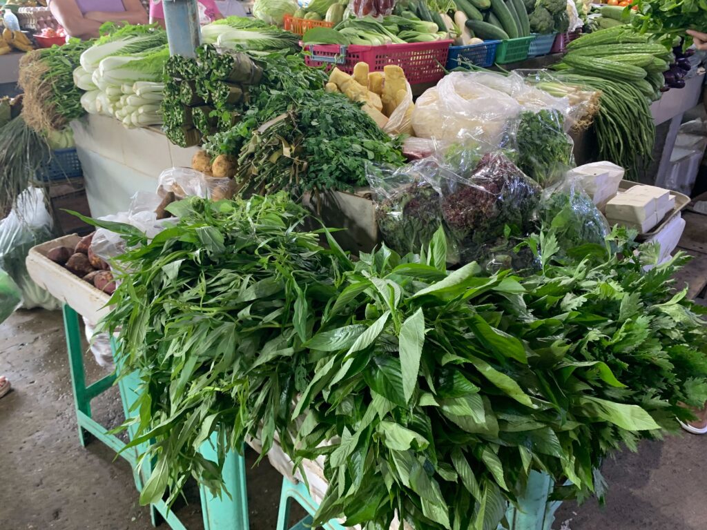 Affordable Nutrition: 10 local vegetables, their health benefits. Kangkong