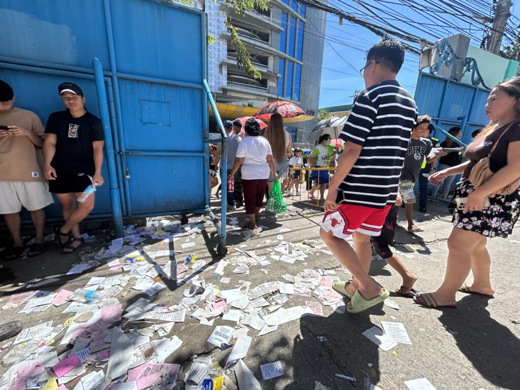Supporters, voters urged: Pick-up trash
