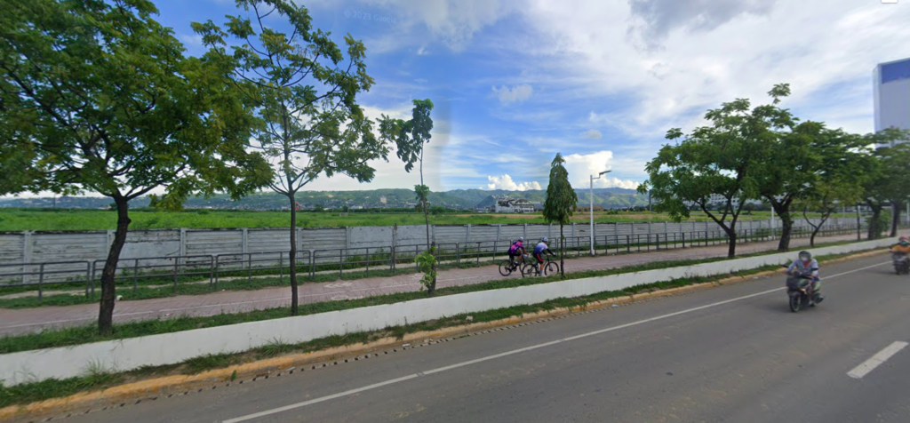 CCTO urged to relocate loading, unloading area of minibuses to SRP. In photo is a street view of a portion of the SRP.