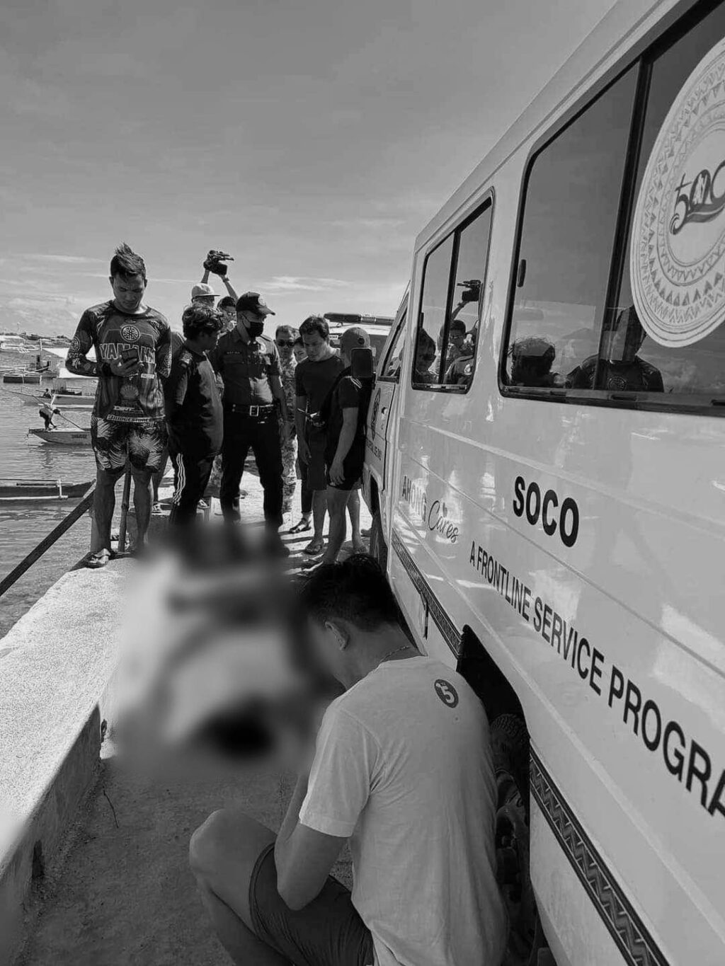 The body of a man was found floating near the wharf in Barangay Maribago, Lapu-Lapu City.