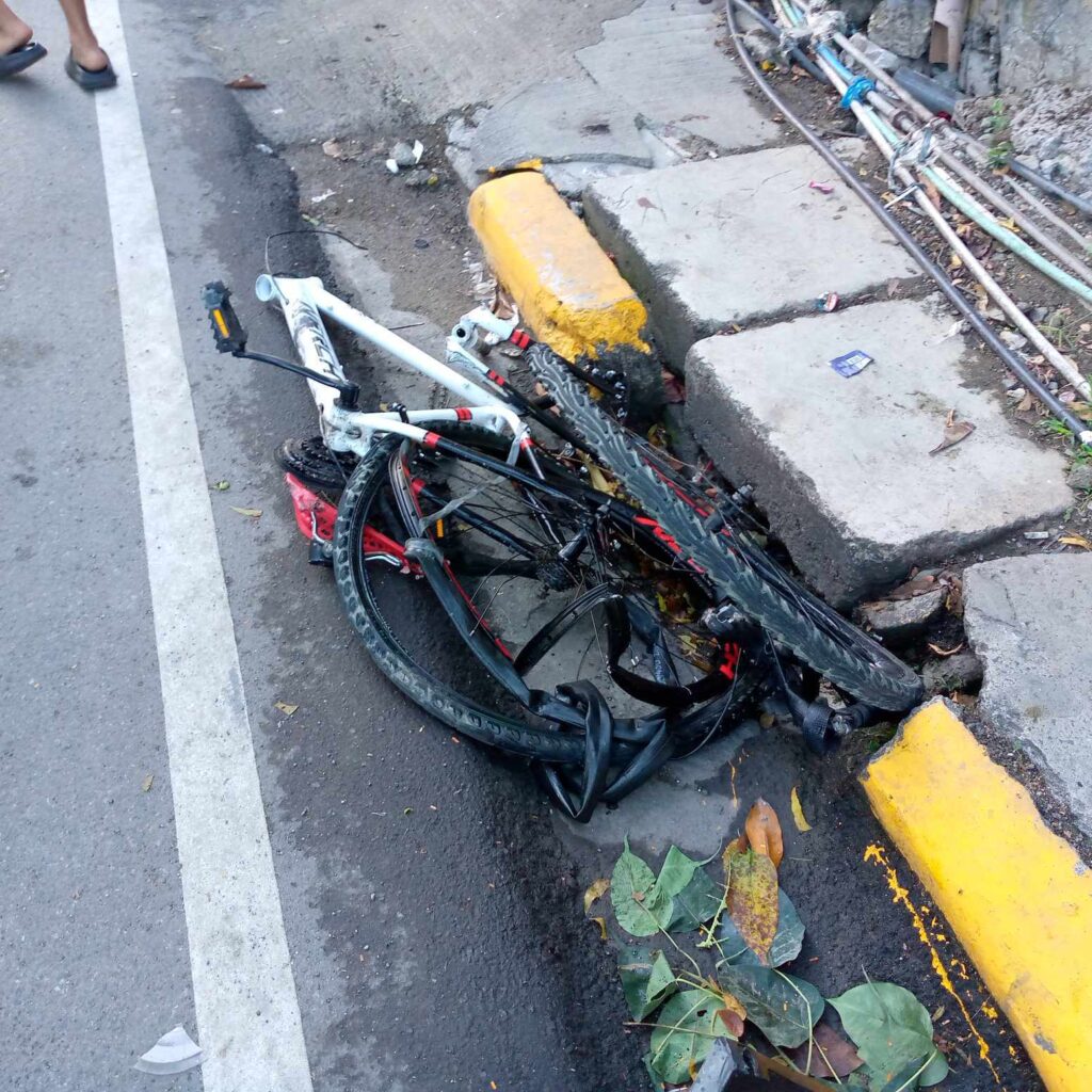 Korean national flees after bumping truck, ends up in multiple-vehicle collision that killed rider. Mabolo accident involved an SUV, pickup truck, car, a motorcycle, and two mountain bikes. This is one of the mountain bikes that the SUV of the Korean hit.