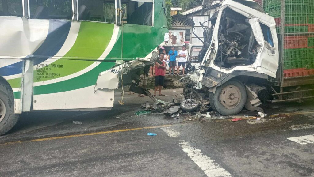 Naga City vehicle smash up: Truck boy dies, several others injured