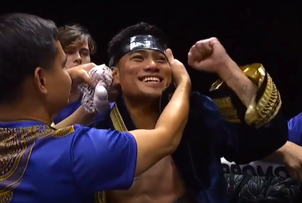 Mark Magsayo celebrating after his knockout win against Mexican Isaac Avelar.