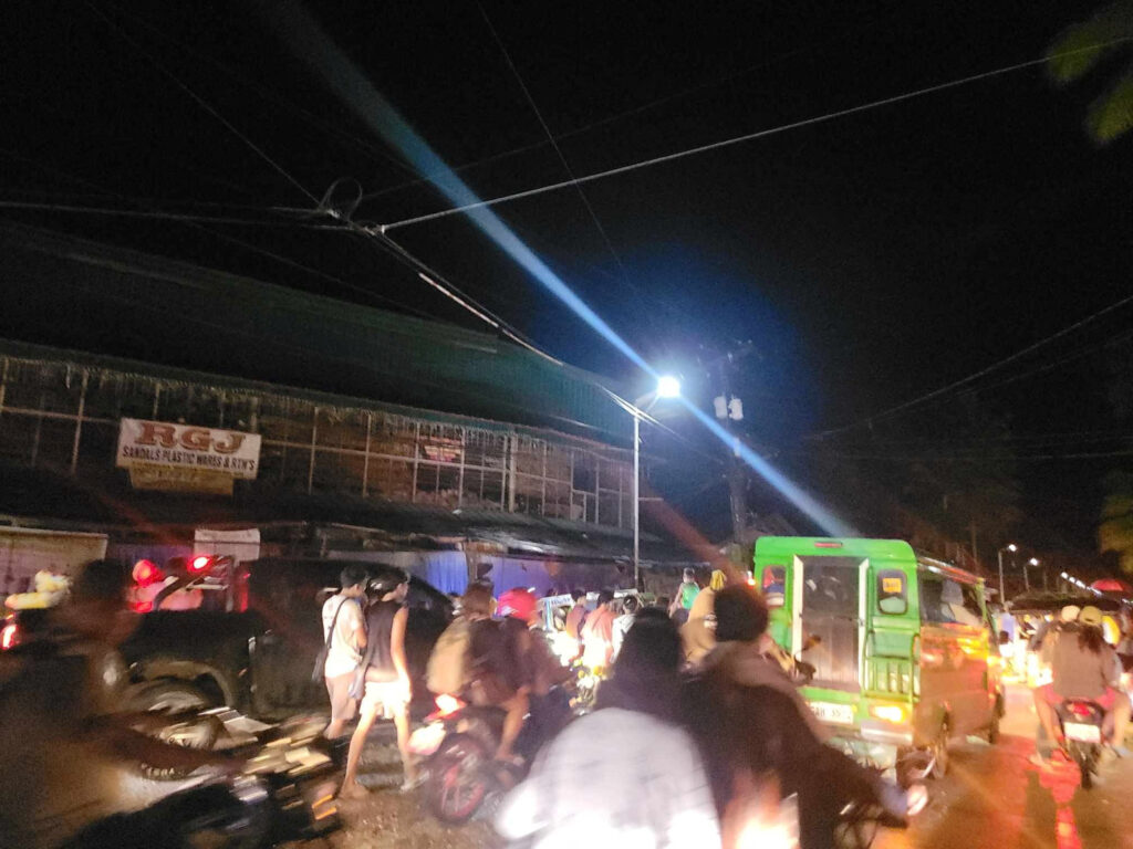 People evacuate following an earthquake, in Hinatuan, Surigao del Sur, Philippines December 2, 2023. Hinatuan LGU/Handout via REUTERS