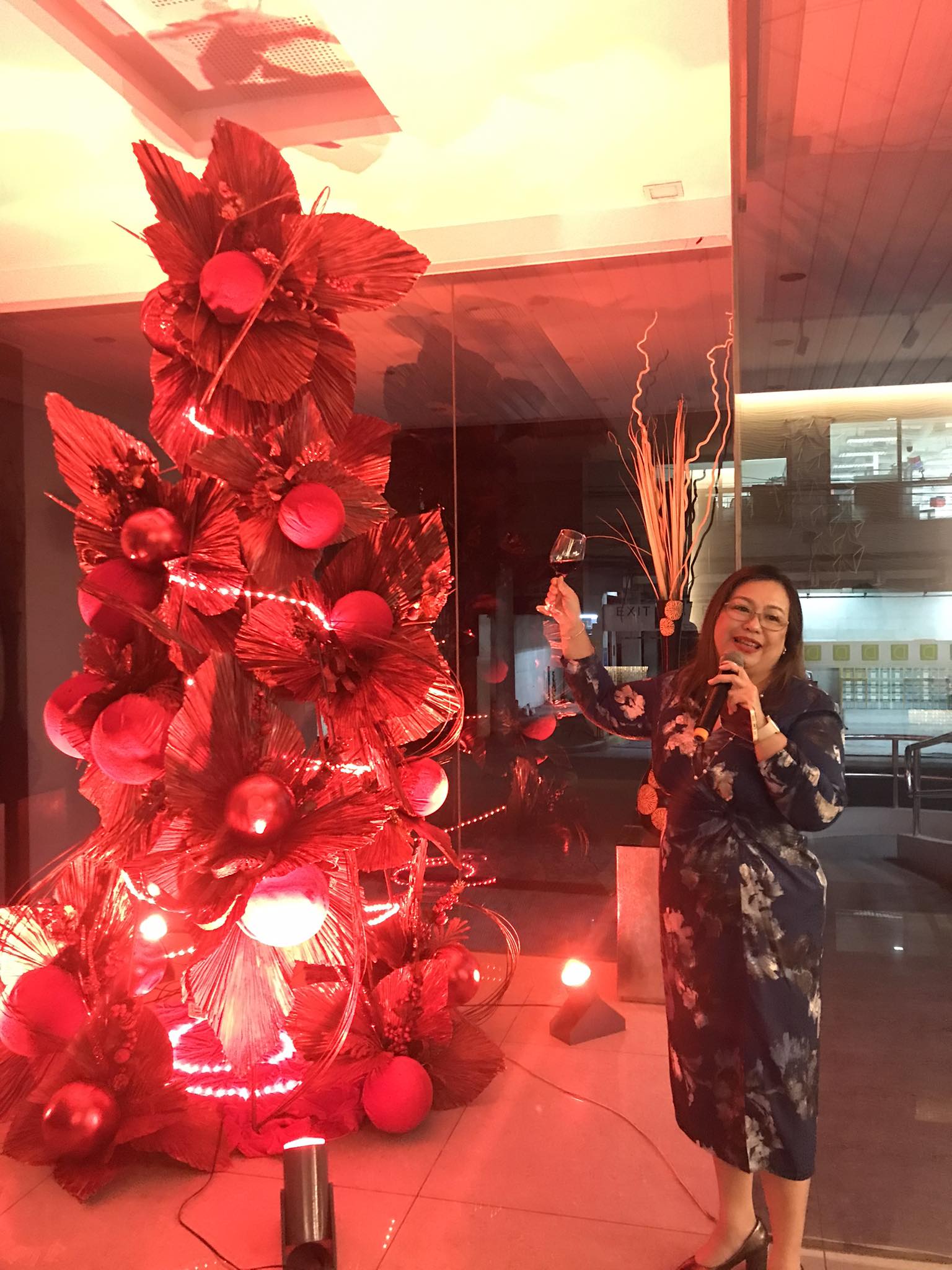 Diamond Suites & Residences Spreads the Holiday Cheer 