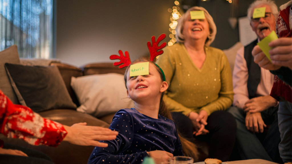 5 Simple Ways to Plan a Family Christmas Party
