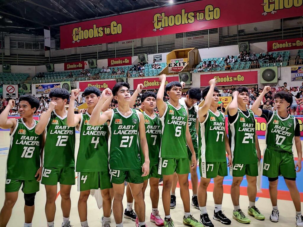 UV Baby Green Lancers players singing their school hymn after beatinf USJ-R in the Cesafi high school final four. 