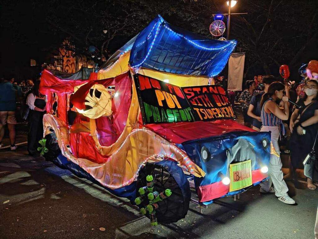 IKOT JEEPNEY AND UP LANTERN PARADE. Participants of the December 20, 2023 UP Lantern Parade support IKOT Jeepney drivers’ call to push back the PUV modernization program. | Dennis Gorecho