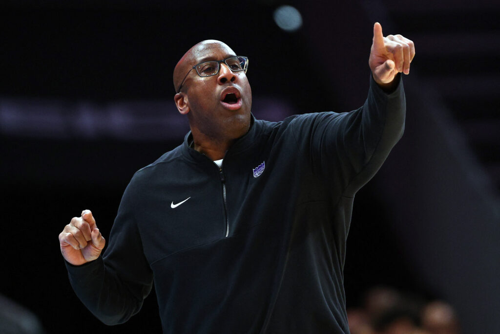 Sacramento Kings coach fined