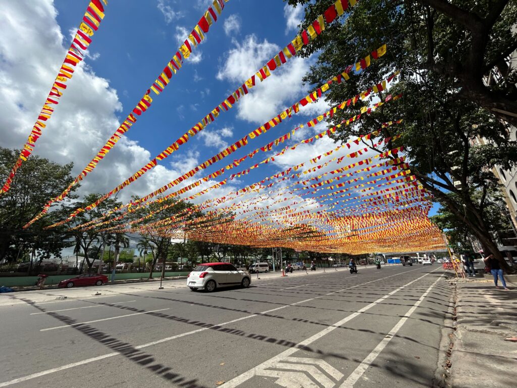 Gwen asks Cebu City to allow fast food chains' booths inside CCSC. In photo, red and gold banderitas are now up in this portion of the Osmeña Boulevard in Cebu City as it prepares for the upcoming Sinulog 2024 celebration.