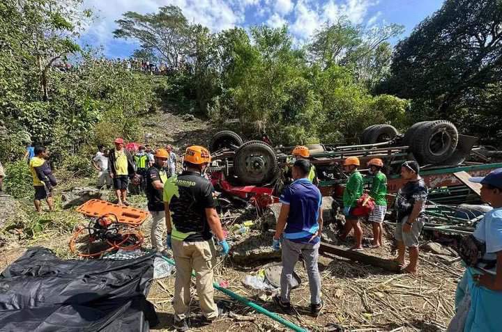 Fatalities in Mabinay road accident rise to 15