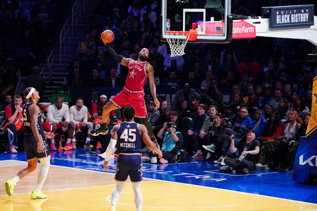 NBA: Stretch run: Western Conference forward LeBron James (23) of the Los Angeles Lakers dunks the ball during the first half of the 73rd NBA All Star game at Gainbridge Fieldhouse. USA TODAY Sports /Reuters [FILE PHOTO]