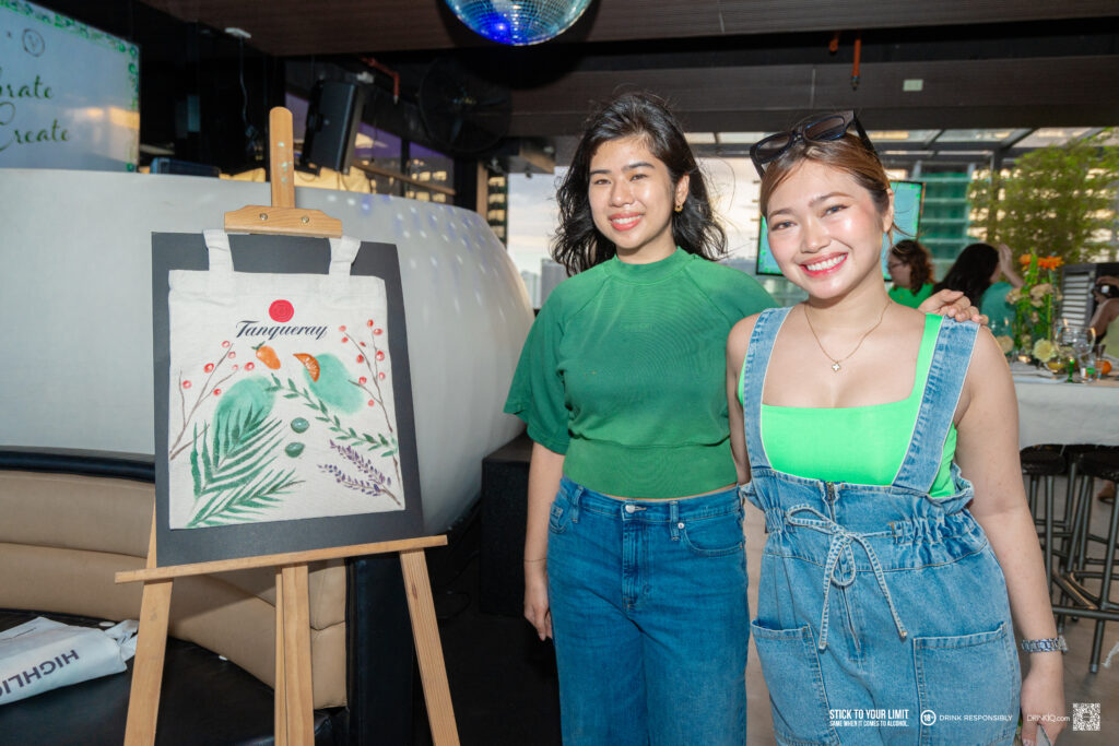Sam and Fresha of Hues and Tones, the first Cebu-based live interactive painters, guide guests through the process