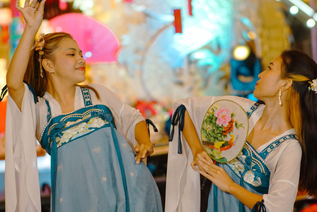 Spectacular Fan Dance makes the Chinese New Year celebration at NUSTAR Resort Cebu more festive