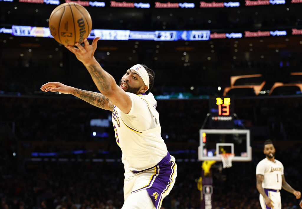 NBA: Davis makes history in Lakers win against Timberwolves