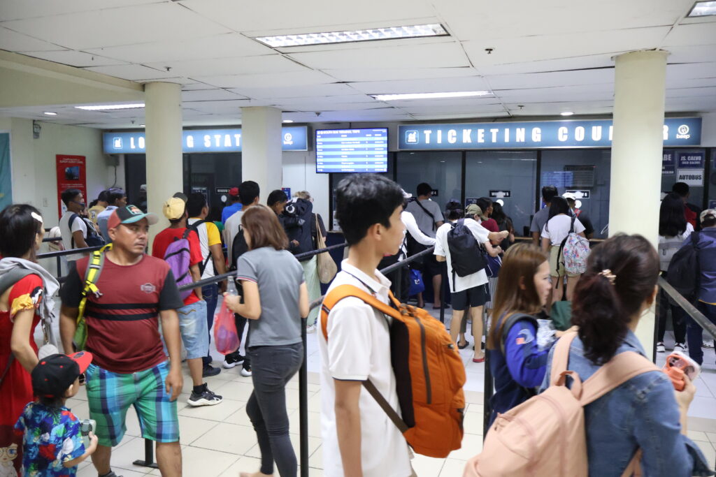 Cebu bus terminals: 100,000 passengers expected on March 27 CNBT CSBT. Passengers flock at the Cebu South Bus Terminal  as they head to their hometowns or to places in the south of Cebu to celebrate the Holy Week and the long weekend. | Dave Cuizon 