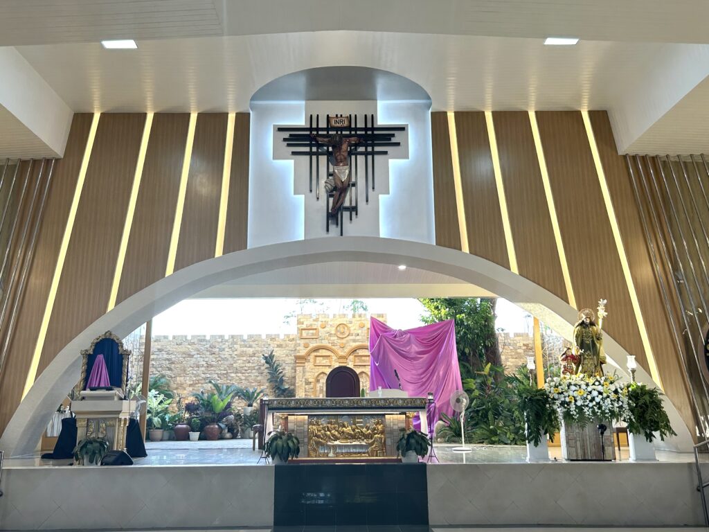 Visita Iglesia 2024: Gethsemane Parish Holy Week 2024. In photo is the altar of the Catholic Church of Christ of the Agony - Gethsemane Parish. 