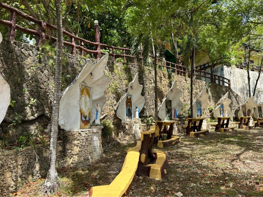Holy Week 2024: Tabor Hill in Talamban, experience the authentic essence of Via Crucis: Tabor Hill
